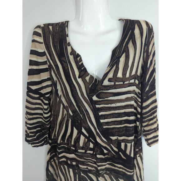 Nic+Zoe Zebra Striped V-Neck Blouse - Size PP - Cream & Brown Animal Casual Top - Picture 4 of 8